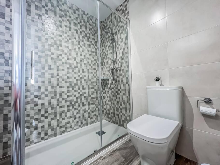 Modern 2 Bed Apartment With Pool In فريجيليانا المظهر الخارجي الصورة