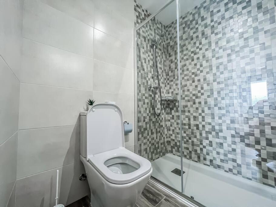 Modern 2 Bed Apartment With Pool In فريجيليانا المظهر الخارجي الصورة