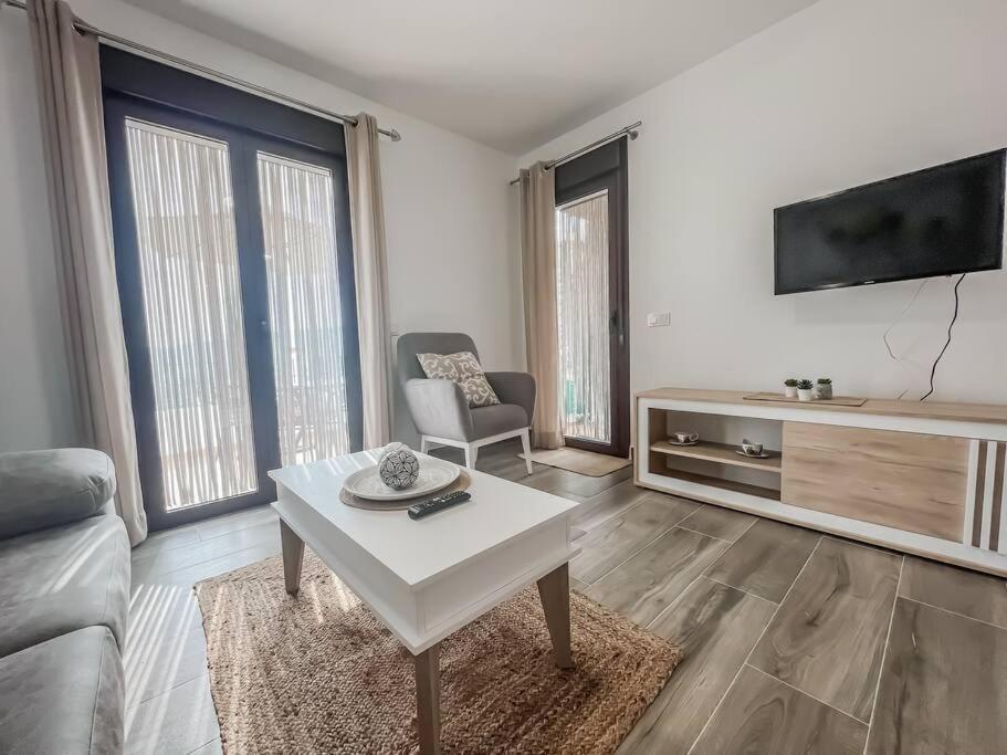 Modern 2 Bed Apartment With Pool In فريجيليانا المظهر الخارجي الصورة